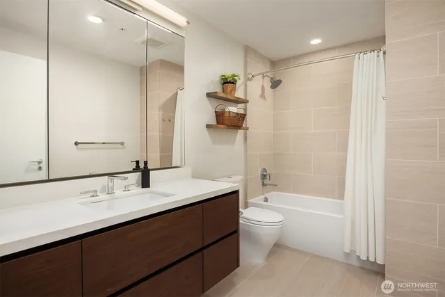 $699,000 | 121 Stewart Street, Unit 1601, Seattle, WA 98101