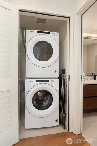 $699,000 | 121 Stewart Street, Unit 1601, Seattle, WA 98101