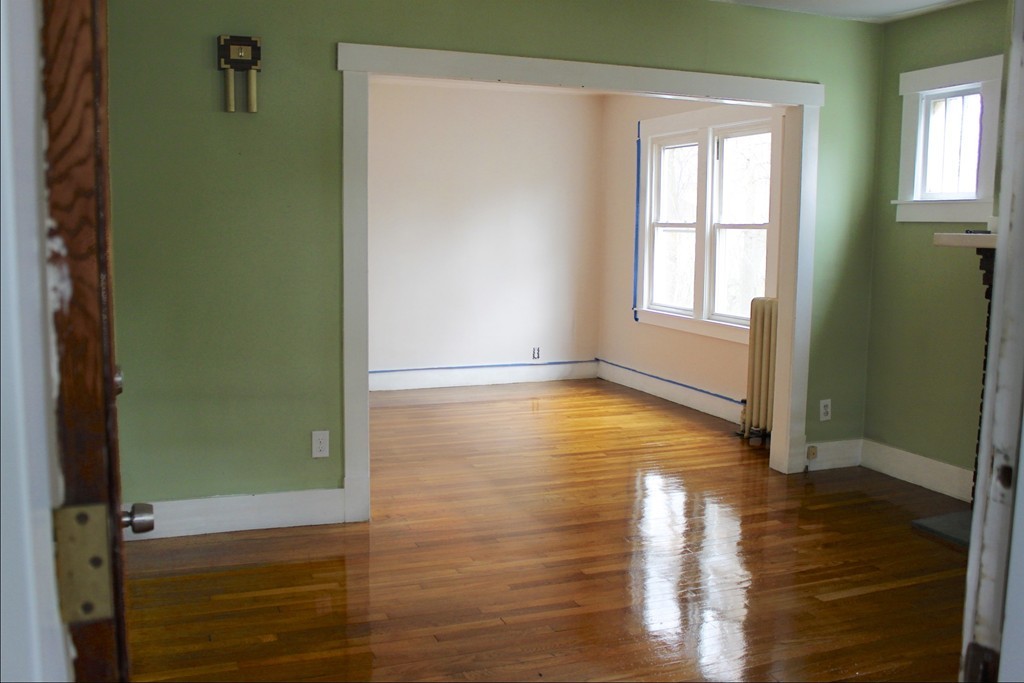 70 Mansfield Street Springfield, MA 01108 - Photo 3 of 26 Gallery Image 3