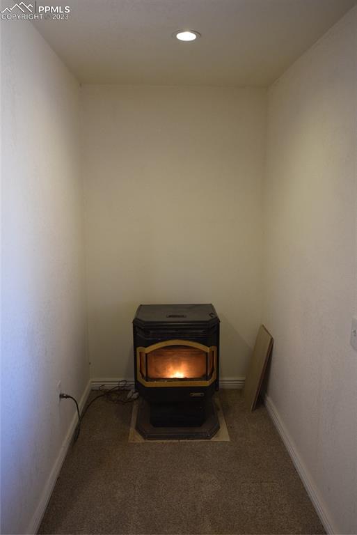 17618 Highway 67 Divide, CO 80814 - Photo 22 of 45 a room with a small space