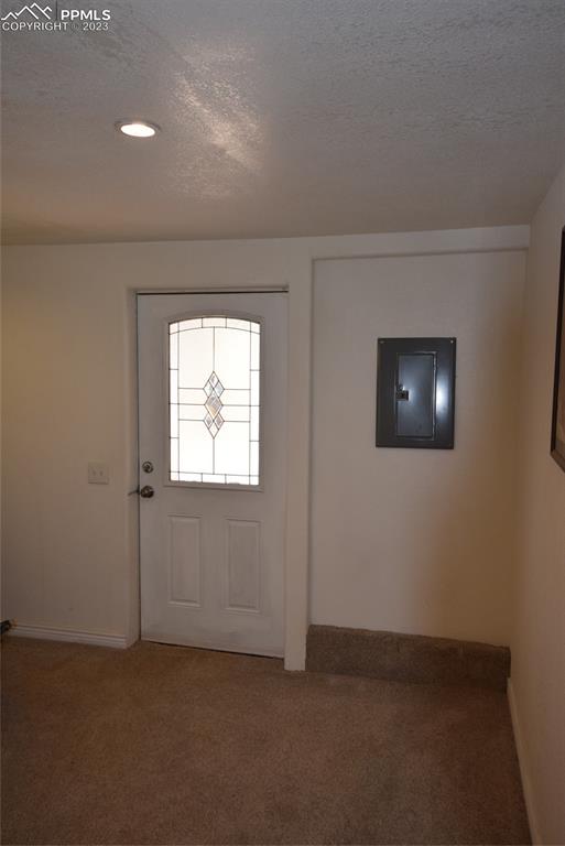 17618 Highway 67 Divide, CO 80814 - Photo 23 of 45 an empty room with windows and closet