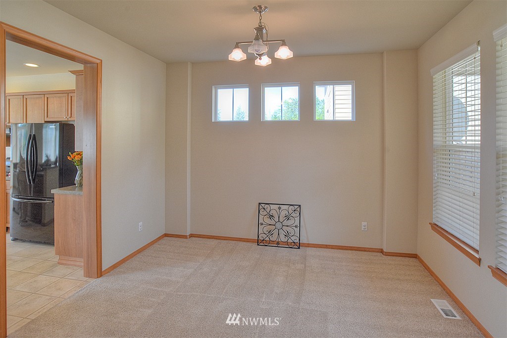 181 Nile Place Northeast Renton, WA 98059 - Photo 3 of 19