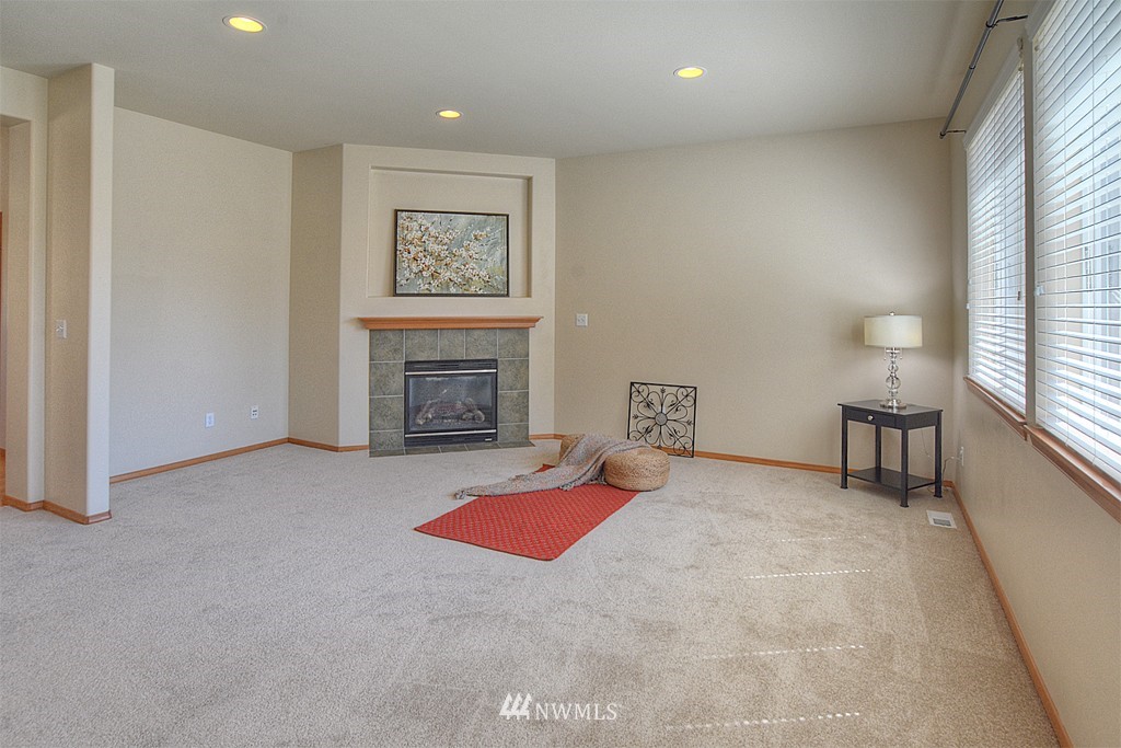 181 Nile Place Northeast Renton, WA 98059 - Photo 4 of 19