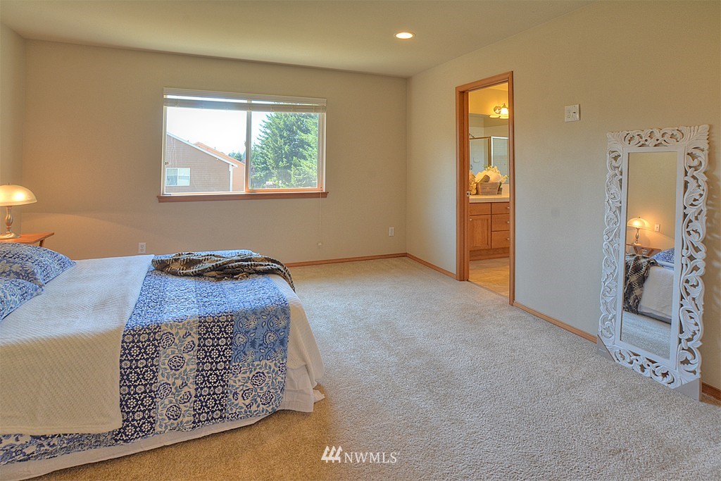 181 Nile Place Northeast Renton, WA 98059 - Photo 10 of 19