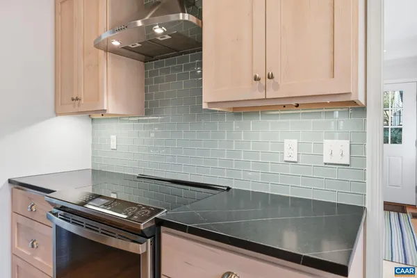 $1,195,000 | 2404 Pine Garth Run, Charlottesville, VA 22901