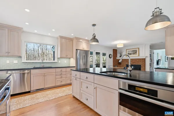 $1,195,000 | 2404 Pine Garth Run, Charlottesville, VA 22901
