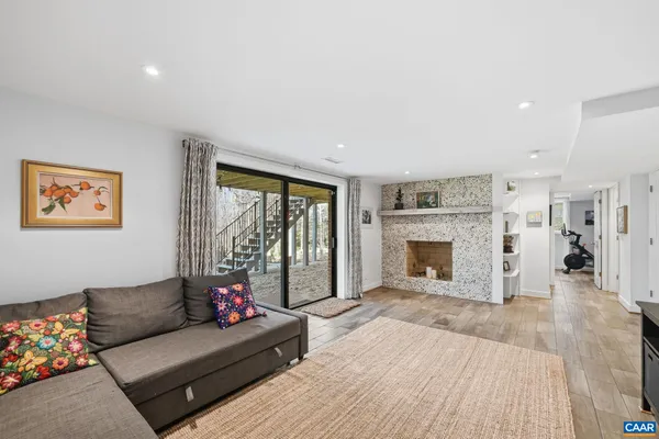 $1,195,000 | 2404 Pine Garth Run, Charlottesville, VA 22901