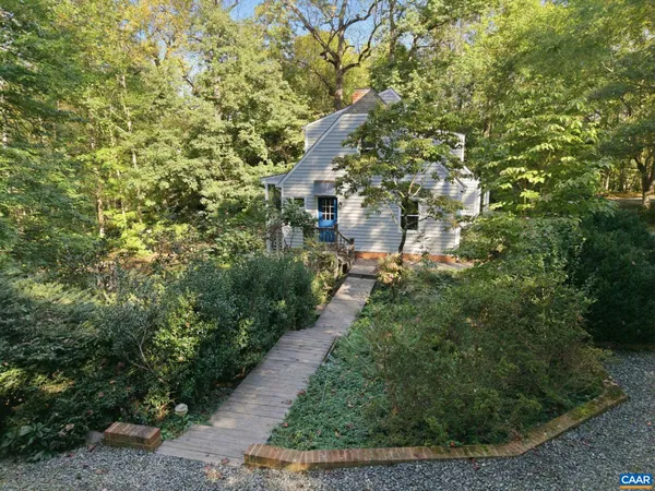 $1,195,000 | 2404 Pine Garth Run, Charlottesville, VA 22901