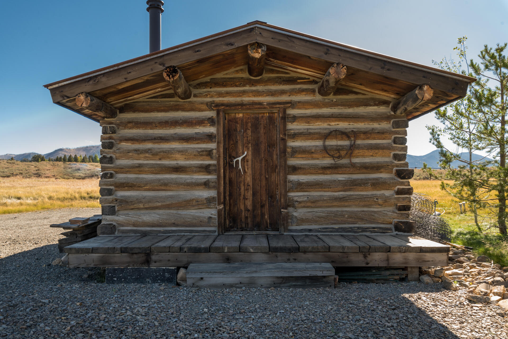 1130 Shaw Mesa Road Stanley, ID 83278 - Photo 35 of 67 Whiskey Cabin