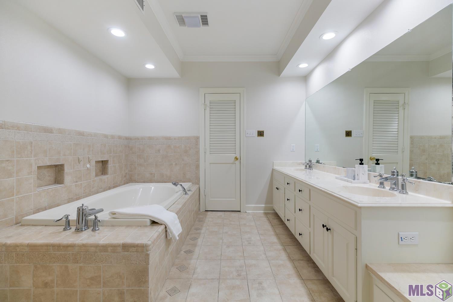 4220 Lake Sherwood Avenue East Baton Rouge, LA 70816 - Photo 13 of 36