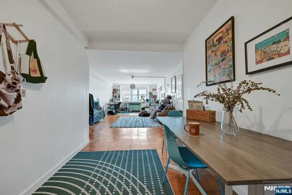 $330,000 | 208 Anderson Street, Unit S5A, Hackensack, NJ 07601