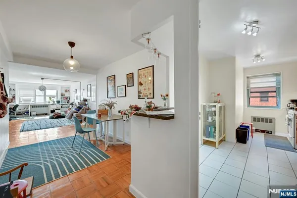 $330,000 | 208 Anderson Street, Unit S5A, Hackensack, NJ 07601