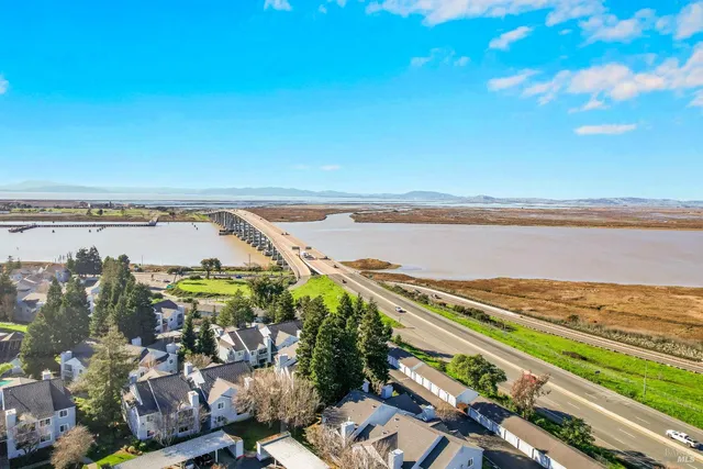 $239,000 | 401 Lighthouse Drive, Vallejo, CA 94590