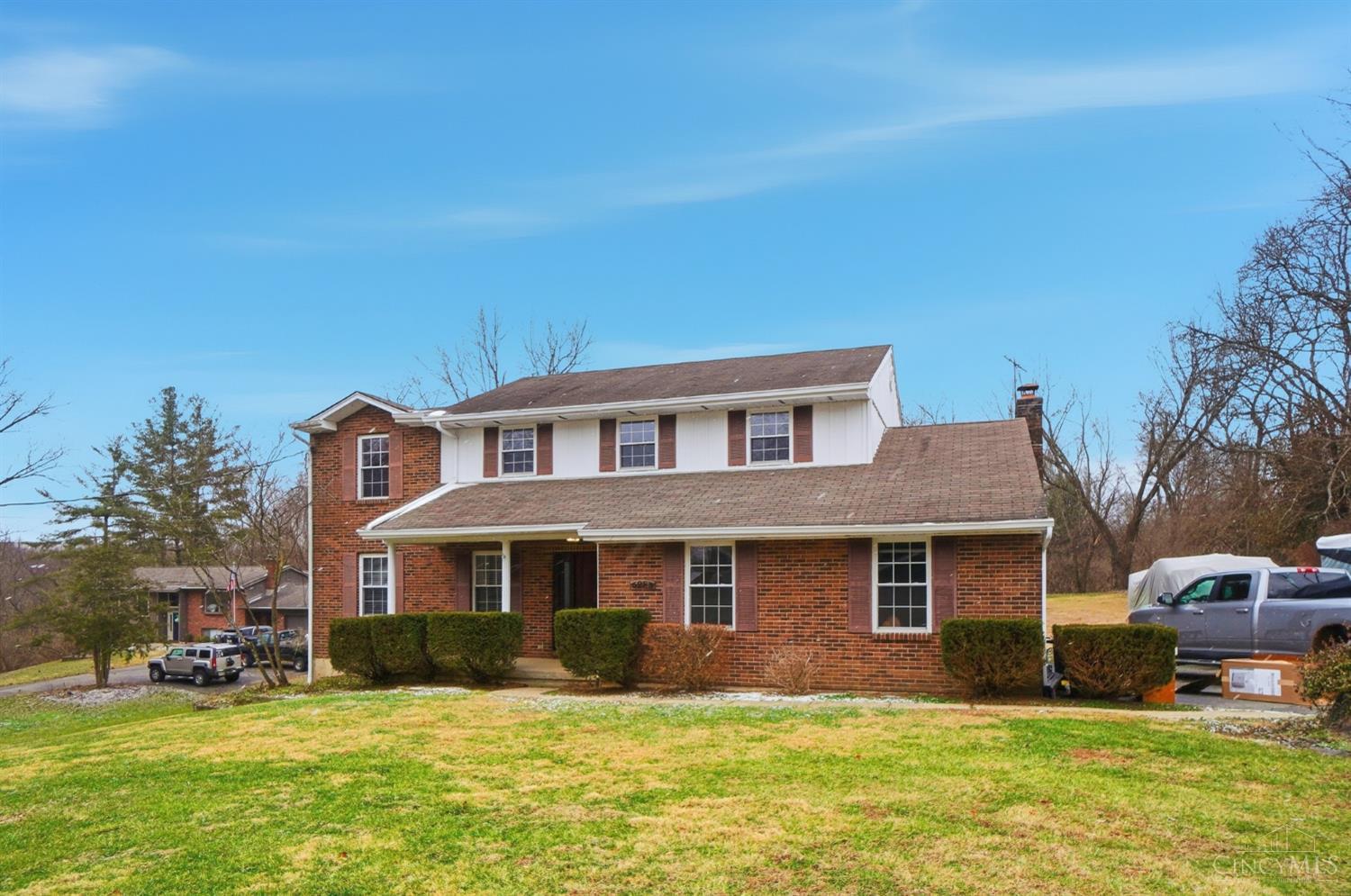 5285 Yeatman Road Cincinnati, OH 45252 - Photo 3 of 72