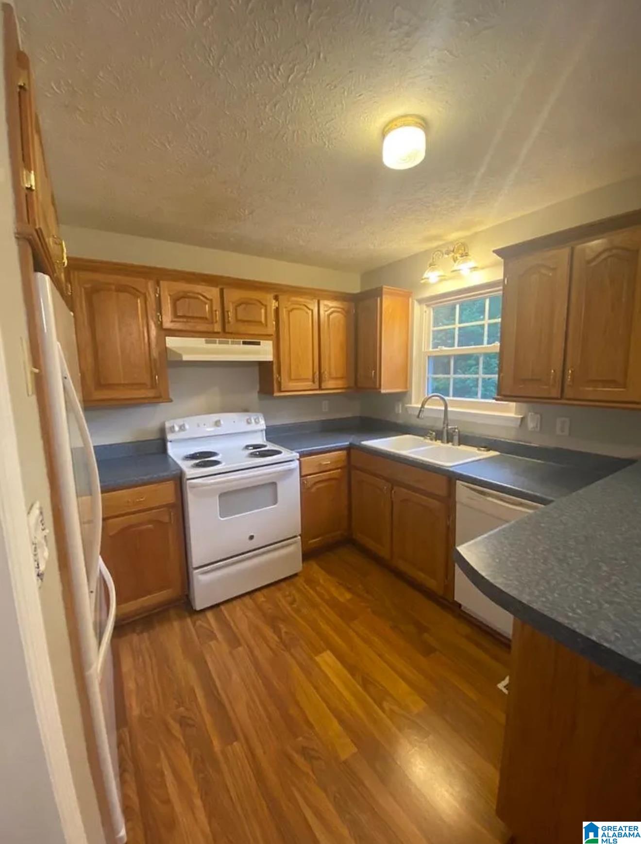 920 Henry Court Southwest Jacksonville, AL 36265 - Photo 5 of 16