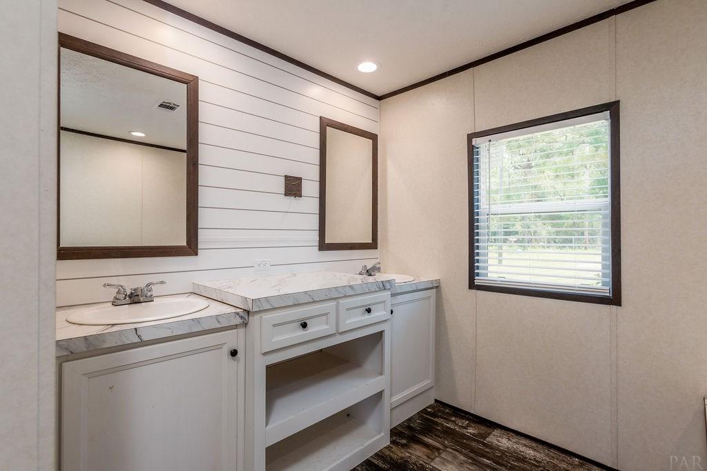 8457 Deaton Bridge Road Holt, FL 32564 - Photo 19 of 48 Gallery Image 19