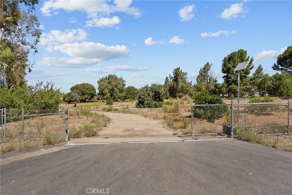 2425 Duval Road Camarillo, CA 93012 - Photo 34 of 45