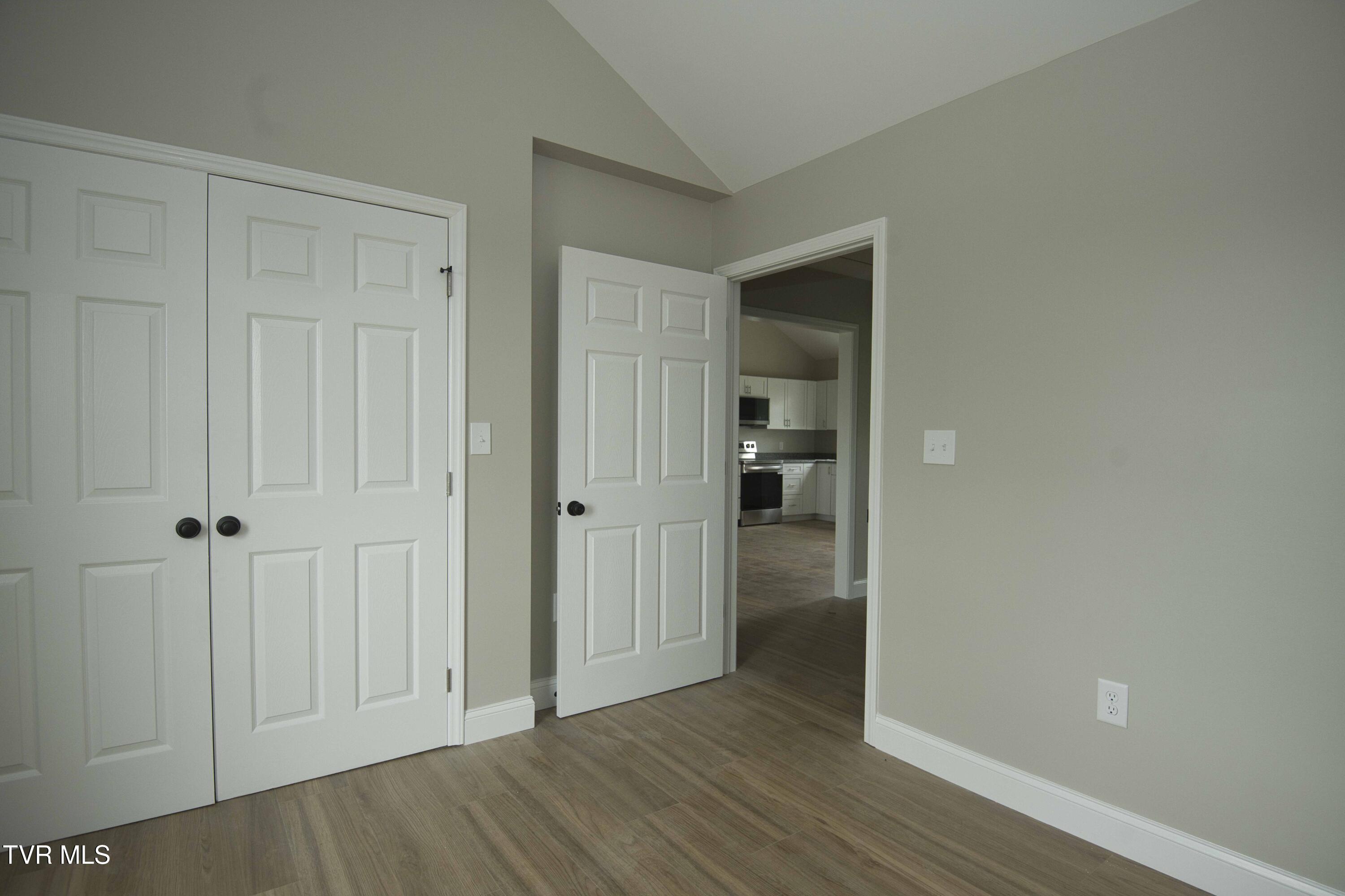 1720 Pendleton Street Kingsport, TN 37660 - Photo 15 of 20 Pendleton_18