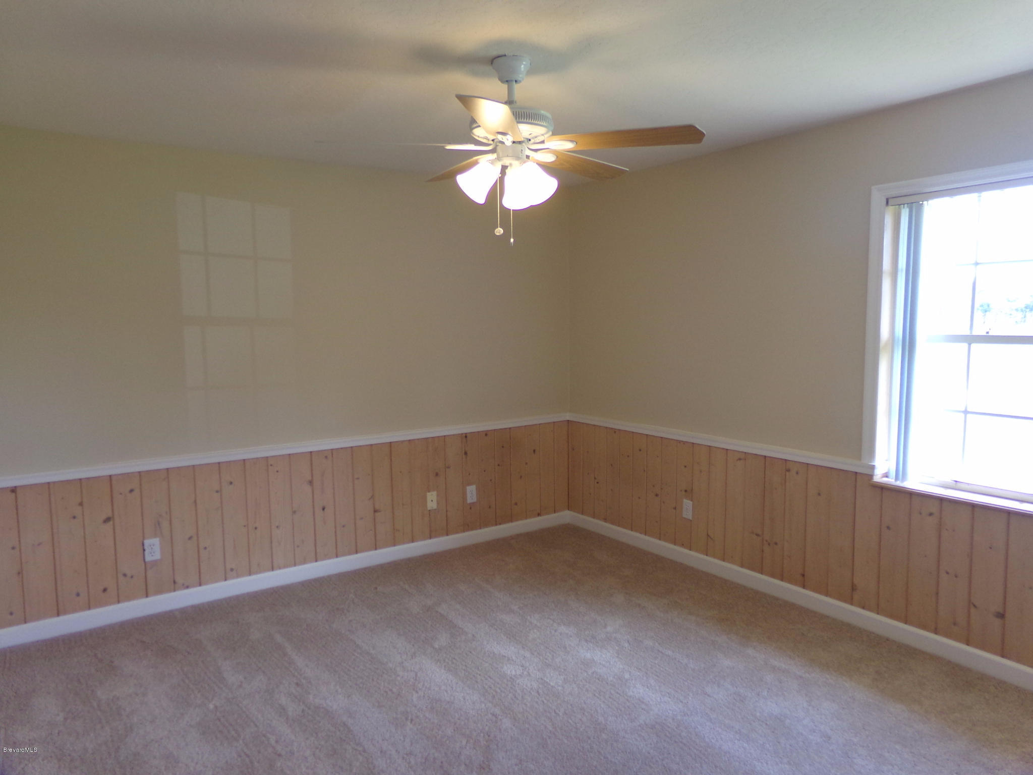 2527 Simon Road Melbourne, FL 32904 - Photo 13 of 27 Guest bedroom 1