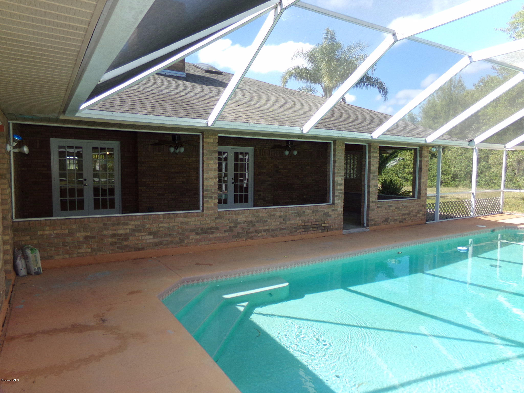 2527 Simon Road Melbourne, FL 32904 - Photo 20 of 27 Pool