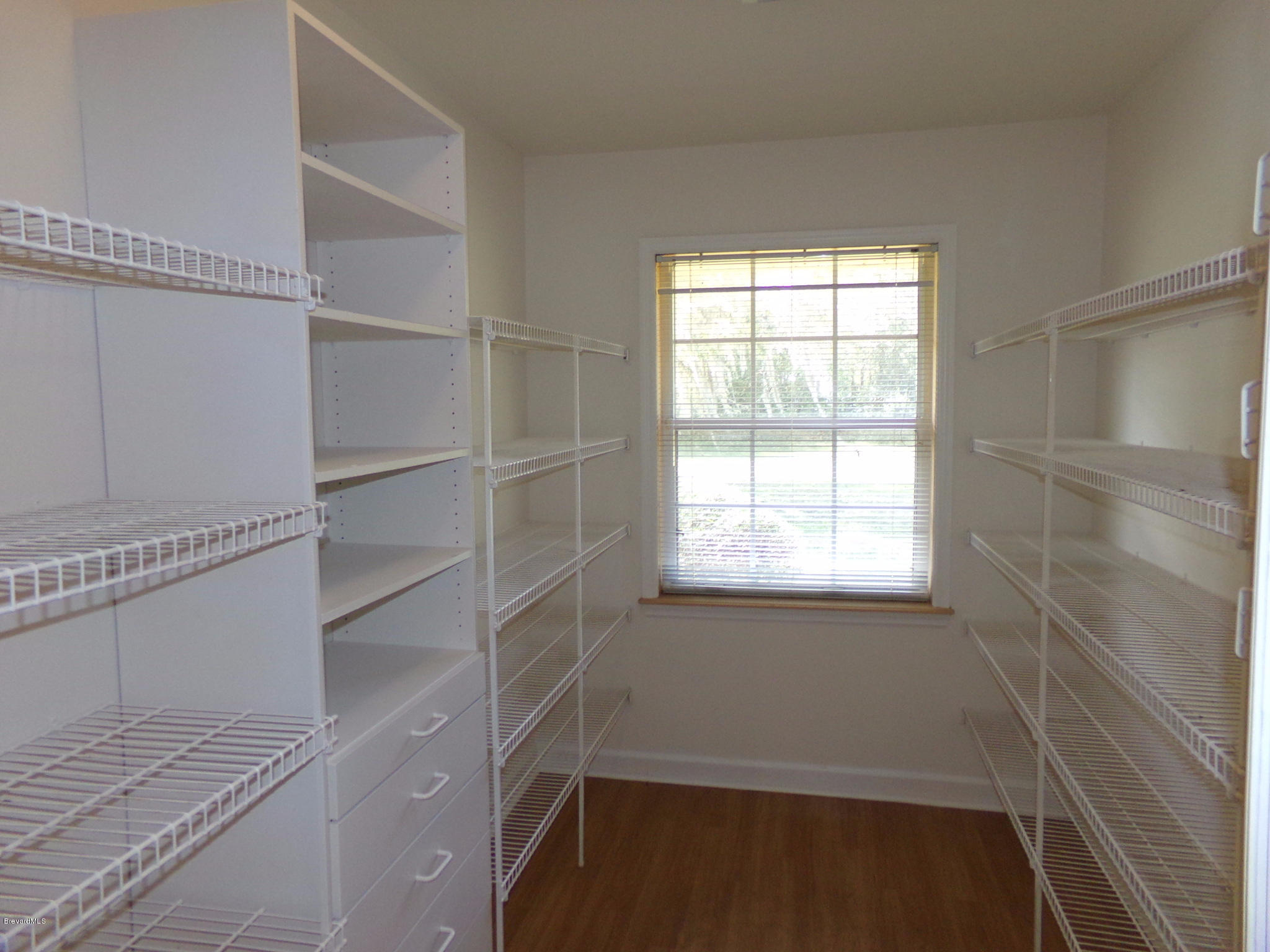 2527 Simon Road Melbourne, FL 32904 - Photo 5 of 27 Kitchen walk-in pantry
