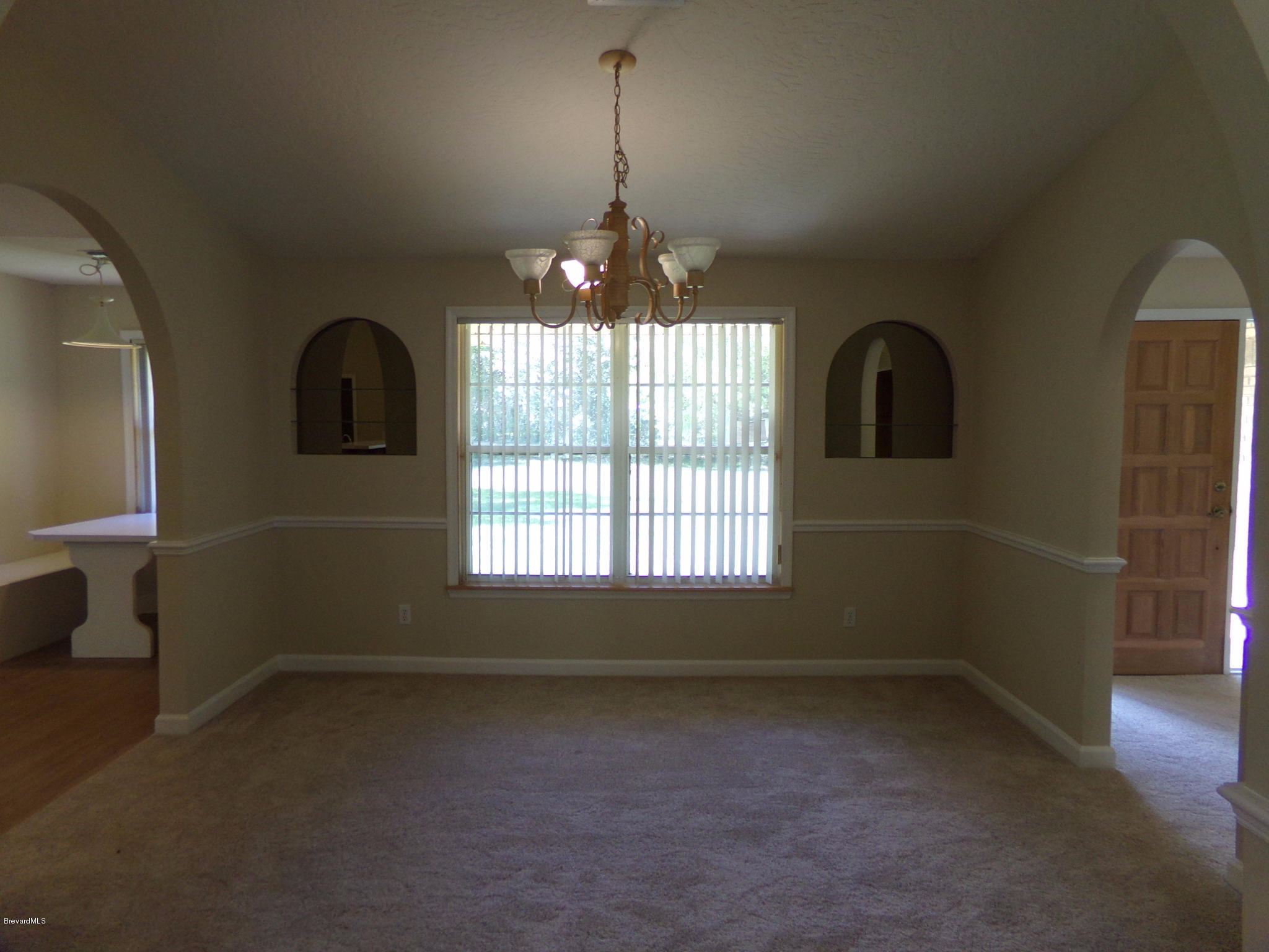 2527 Simon Road Melbourne, FL 32904 - Photo 6 of 27 Dining area