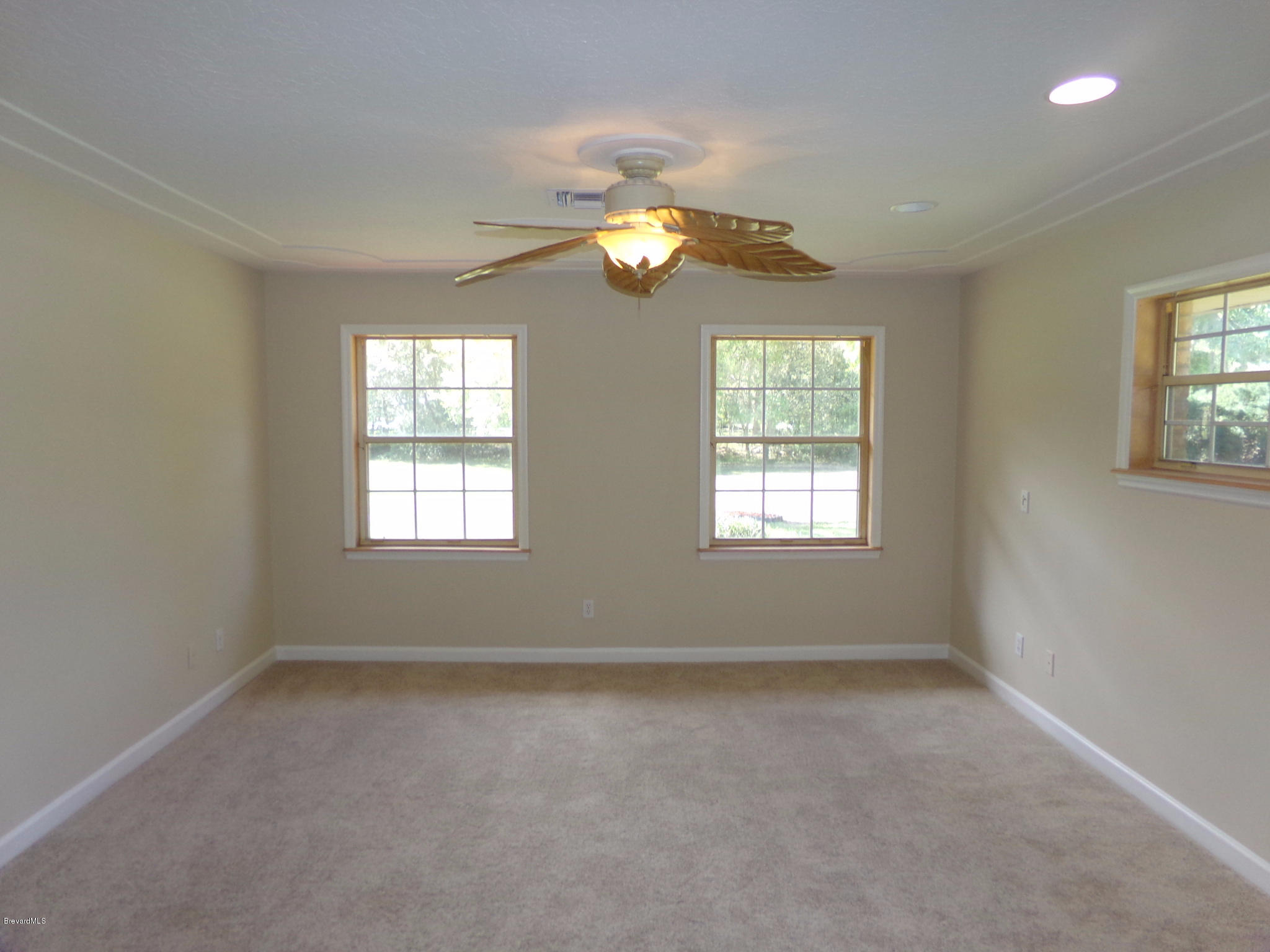 2527 Simon Road Melbourne, FL 32904 - Photo 8 of 27 Master bedroom