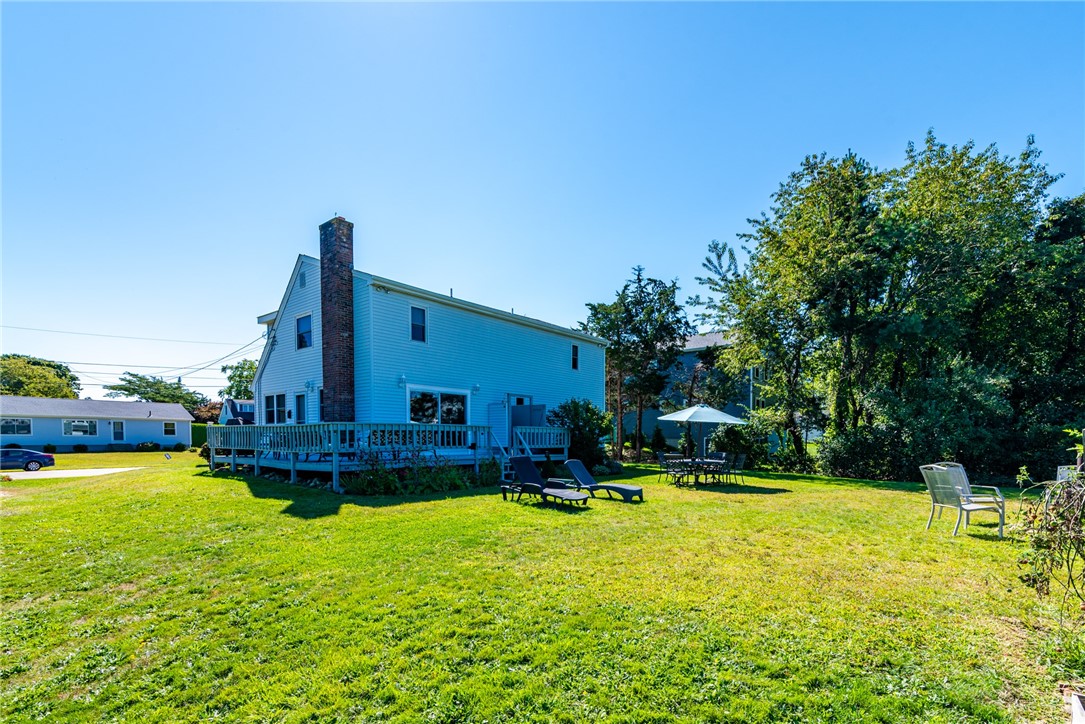 26 Clifford Drive Westerly, RI 02891 - Photo 5 of 42