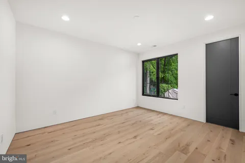 $2,495,000 | 113 James Drive Southwest, Vienna, VA 22180