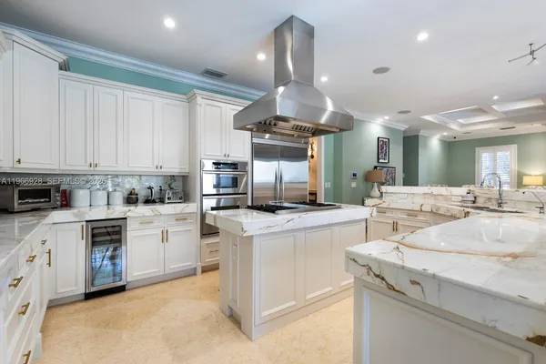 $3,499,000 | 10601 Southwest 72nd Court, Pinecrest, FL 33156