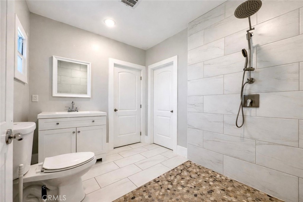 2942 Denton Street Riverside, CA 92507 - Photo 10 of 19