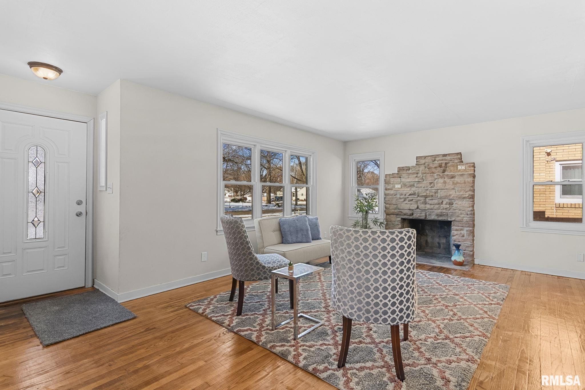 2308 South Walnut Street Springfield, IL 62704 - Photo 5 of 27 Gallery Image 5