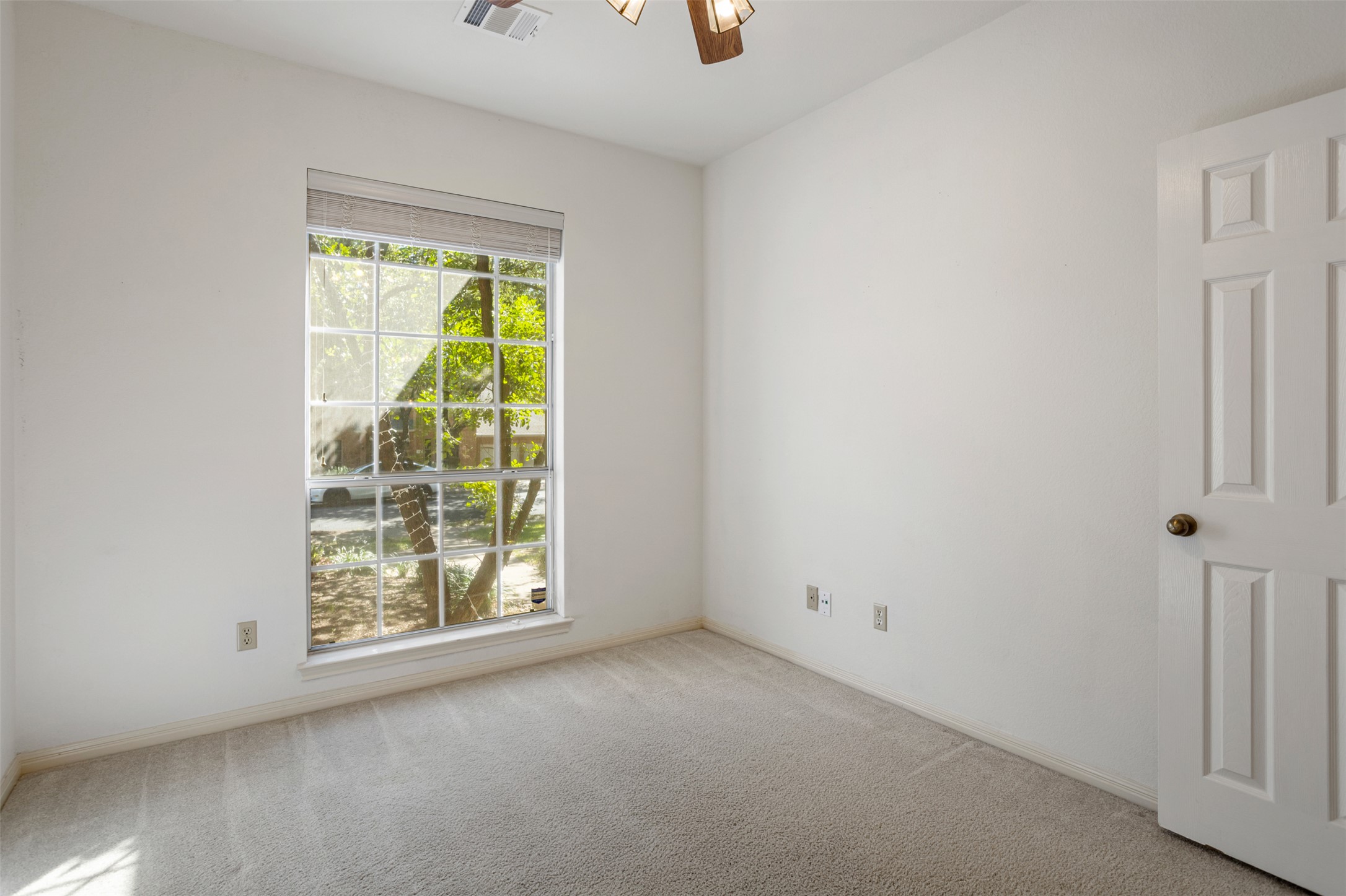 1428 Braided Rope Drive Austin, TX 78727 - Photo 29 of 35 Gallery Image 29