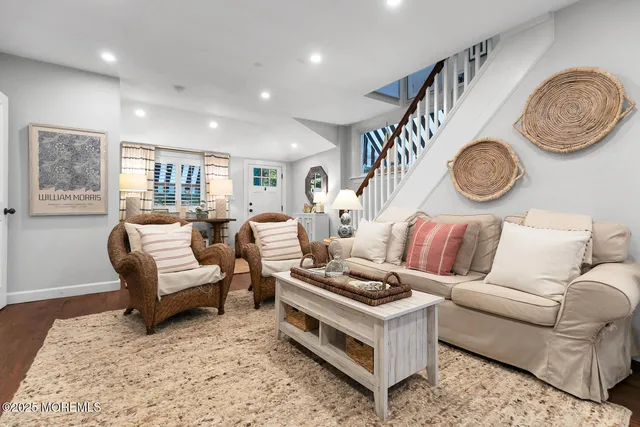 $579,000 | 303 Hillside Avenue, Atlantic Highlands, NJ 07716