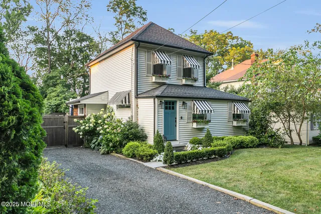 $579,000 | 303 Hillside Avenue, Atlantic Highlands, NJ 07716