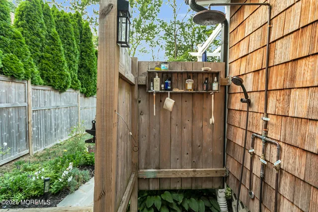 $579,000 | 303 Hillside Avenue, Atlantic Highlands, NJ 07716