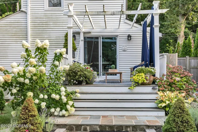 $579,000 | 303 Hillside Avenue, Atlantic Highlands, NJ 07716