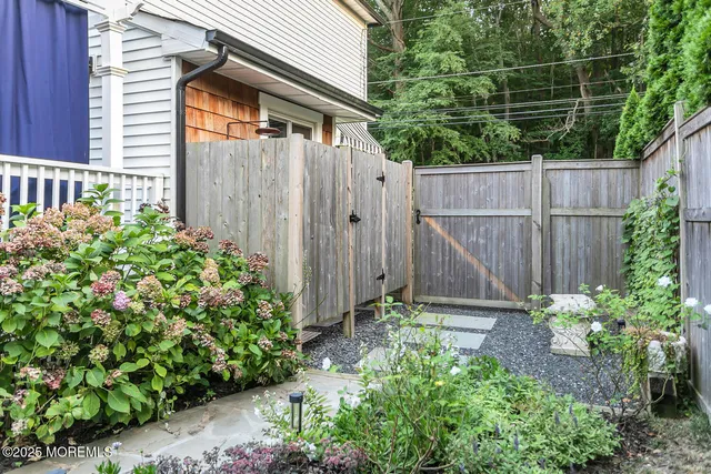 $579,000 | 303 Hillside Avenue, Atlantic Highlands, NJ 07716