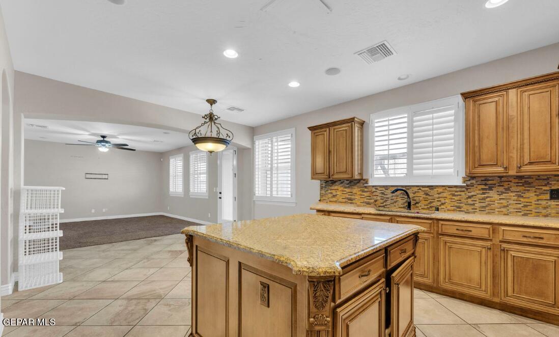 841 Golden Edge El Paso, TX 79928 - Photo 13 of 39 pic 13