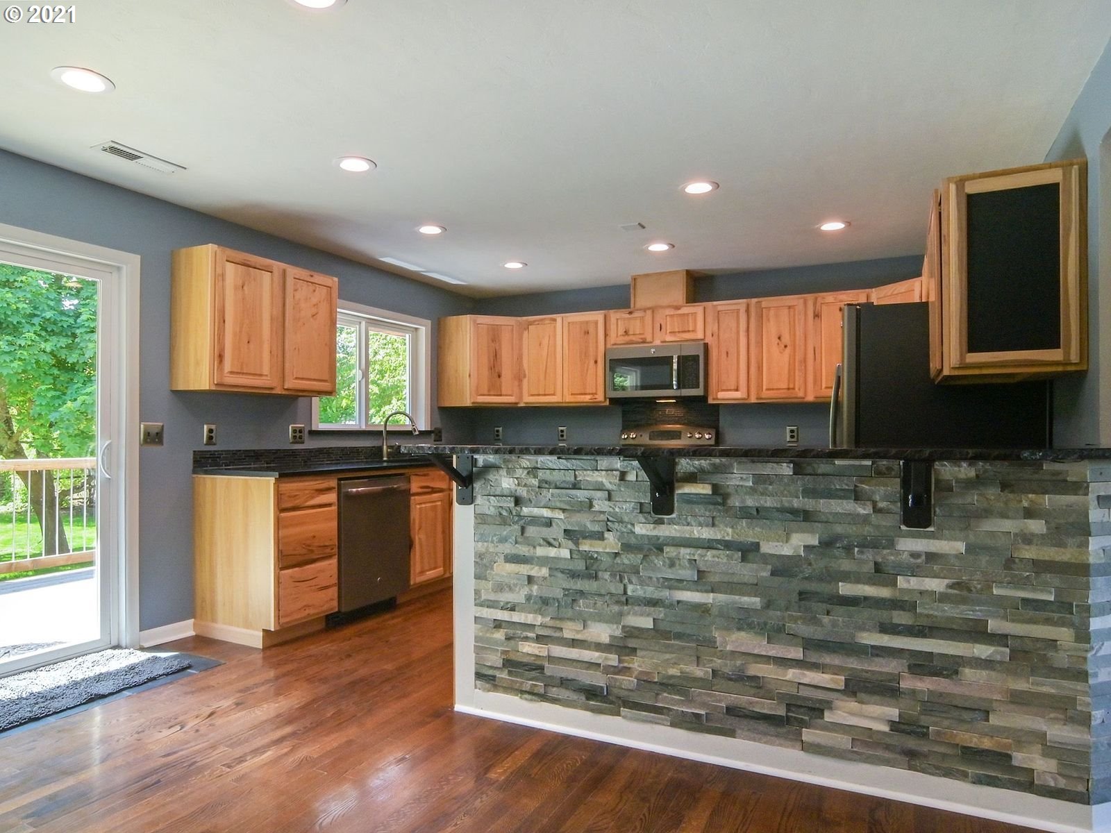 2655 Hayden Bridge Road Springfield, OR 97477 - Photo 11 of 31