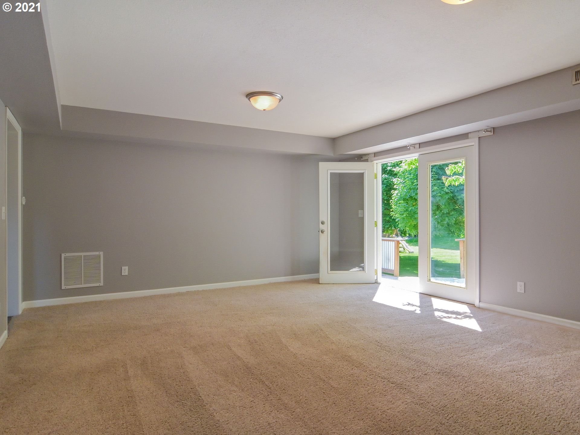 2655 Hayden Bridge Road Springfield, OR 97477 - Photo 18 of 31