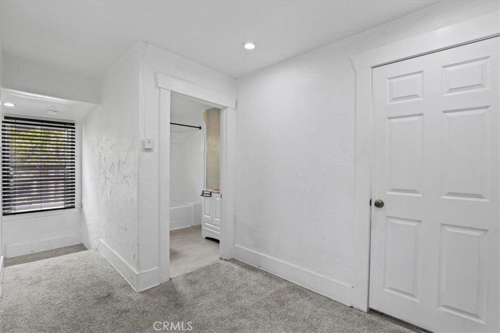 1352 Elm Avenue Long Beach, CA 90813 - Photo 37 of 71 a view of an empty room with closet area