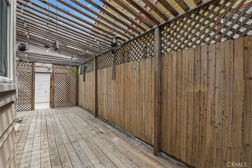 1352 Elm Avenue Long Beach, CA 90813 - Photo 57 of 71 a view of a wooden door