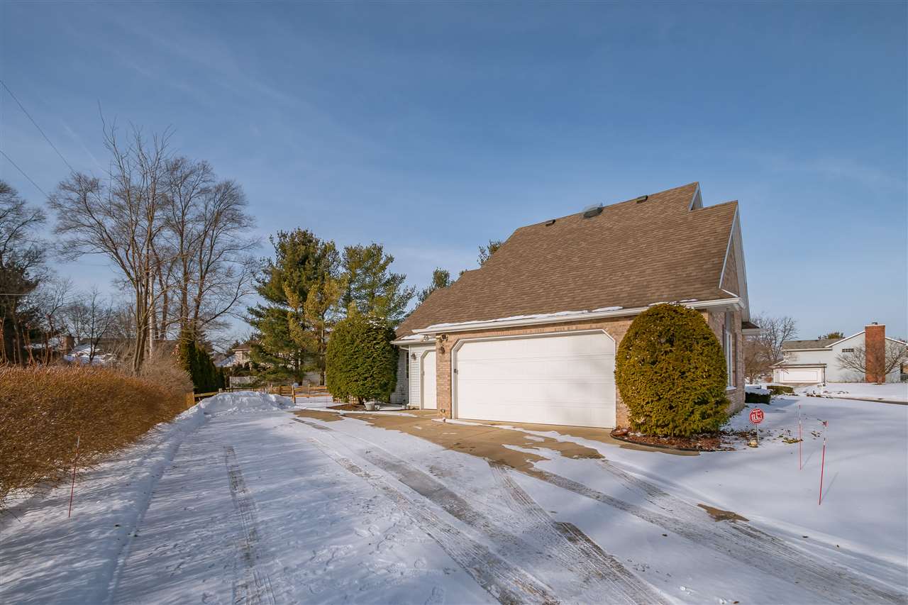 52209 Filbert Road Granger, IN 46530 - Photo 11 of 32 Gallery Image 11