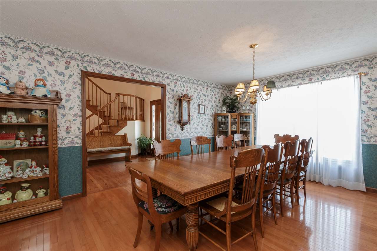 52209 Filbert Road Granger, IN 46530 - Photo 4 of 32 Gallery Image 4