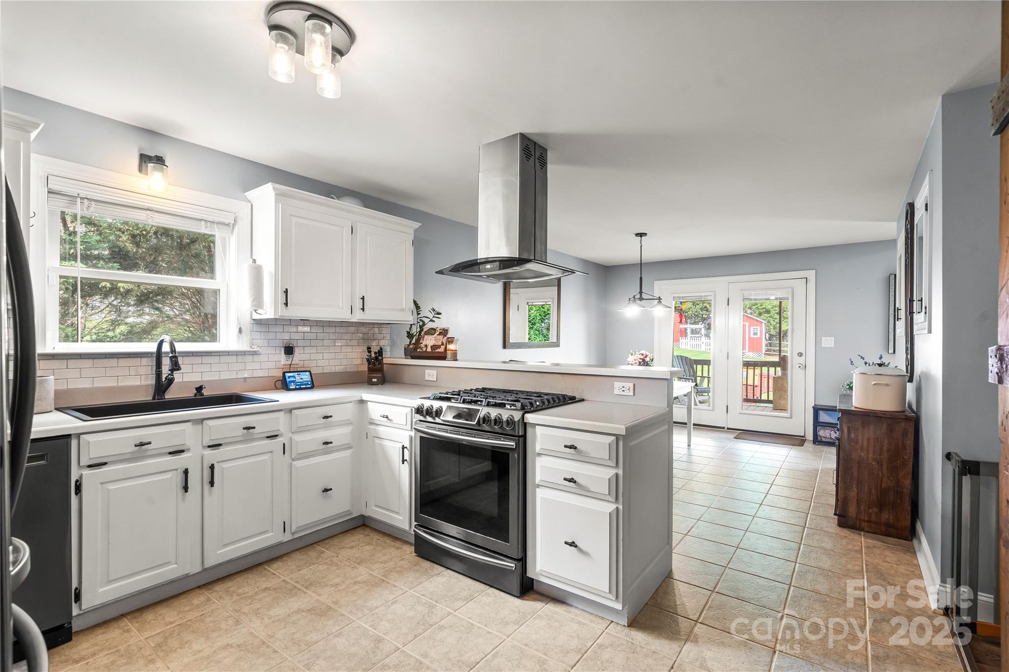 2315 Perry Road Denver, NC 28037 - Photo 7 of 24 Gallery Image 7