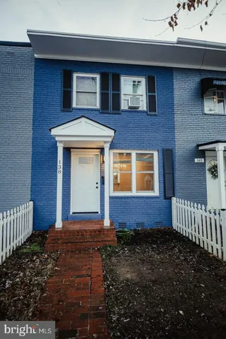 $2,900 | 138 Dale Street, Alexandria, VA 22305