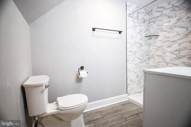 $2,900 | 138 Dale Street, Alexandria, VA 22305