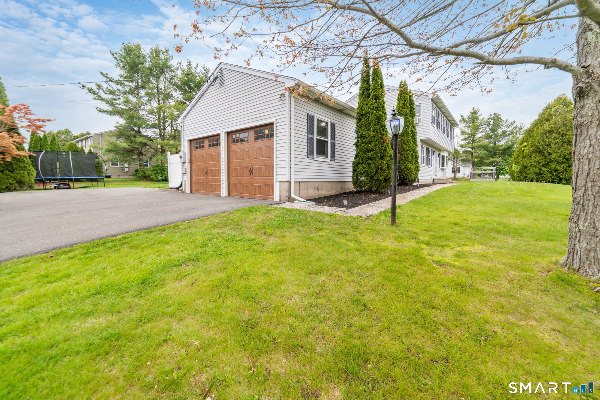 6 Treble Road Bristol, CT 06010 - Photo 3 of 40