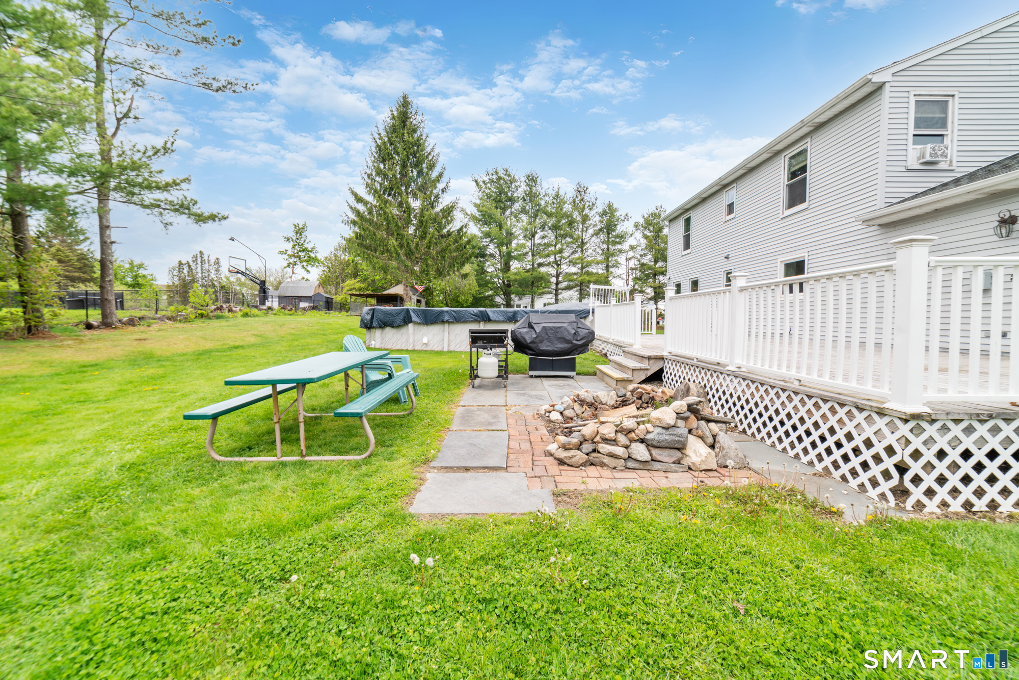 6 Treble Road Bristol, CT 06010 - Photo 7 of 40